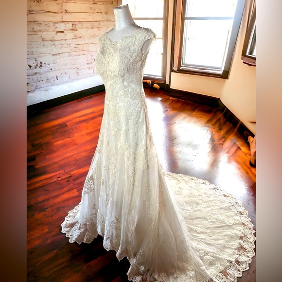 Madeline Gardner Dresses & Skirts - Morilee by Madeline Gardner Wedding Dress